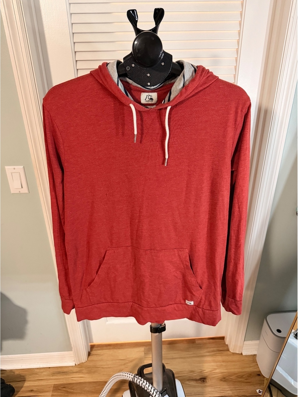 Quiksilver red pullover hoodie